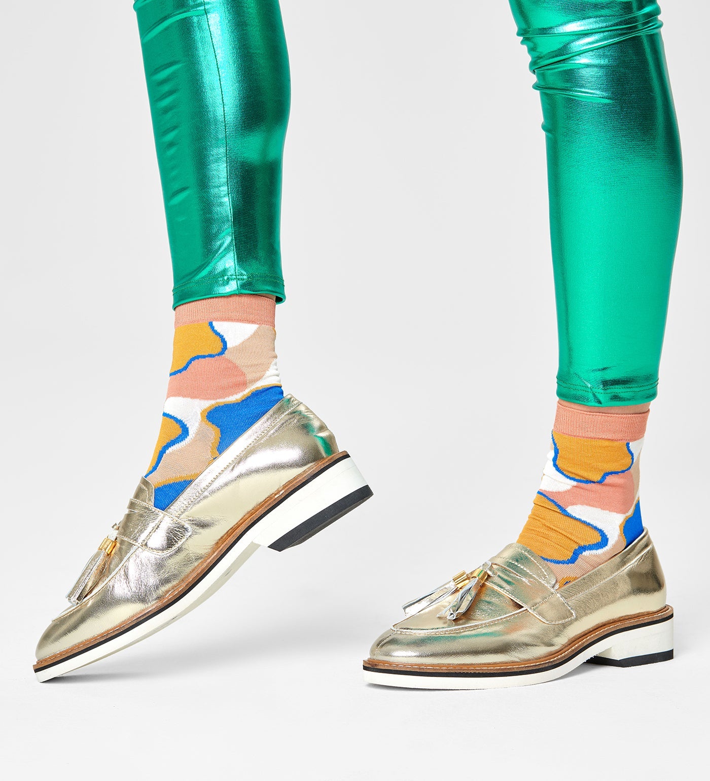 Colorful Happy Socks Lina calf-length socks for women, featuring playful patterns and comfortable fit.
