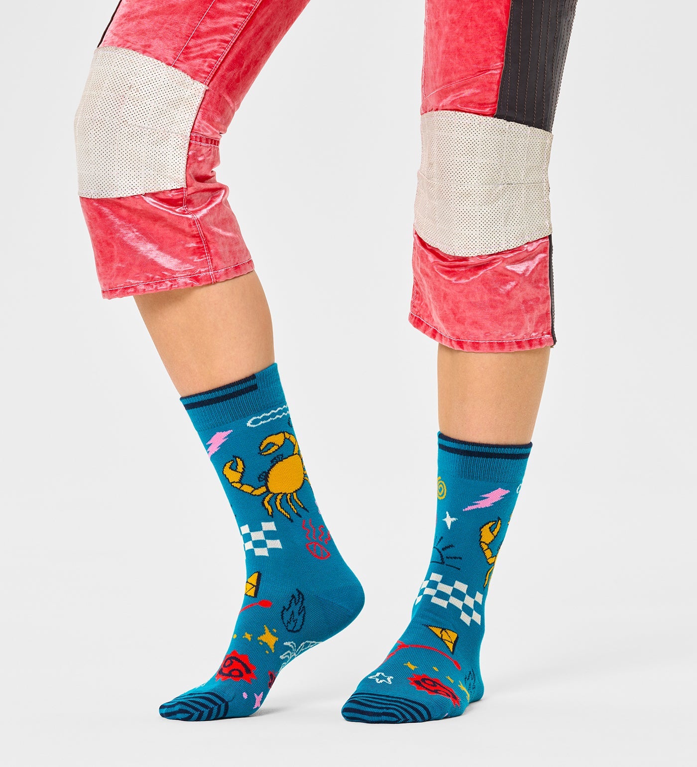 Happy Socks Unisex Cancer Crew Length Socks for Women and Men